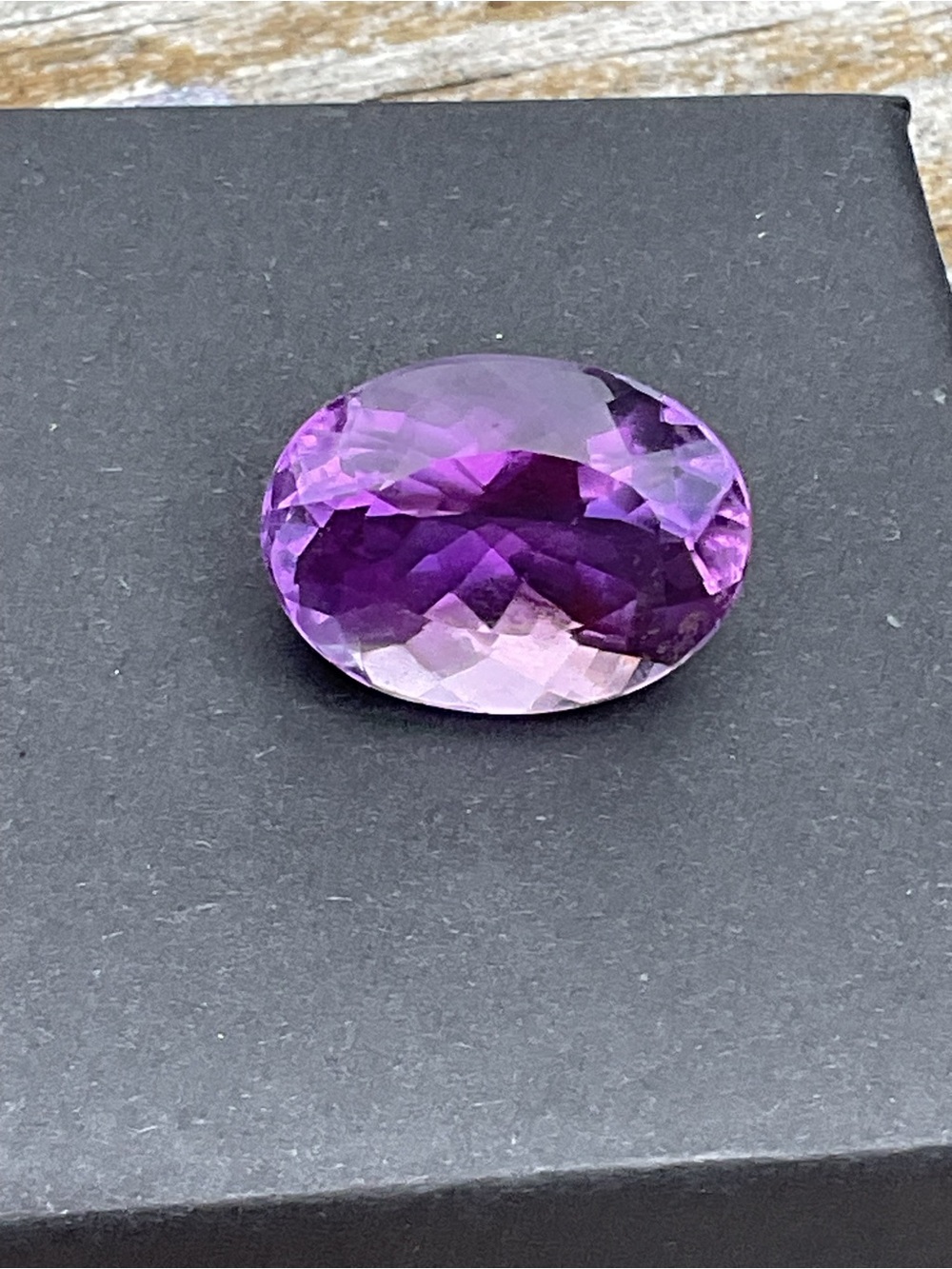 Oval Cut Amethyst Loosegem